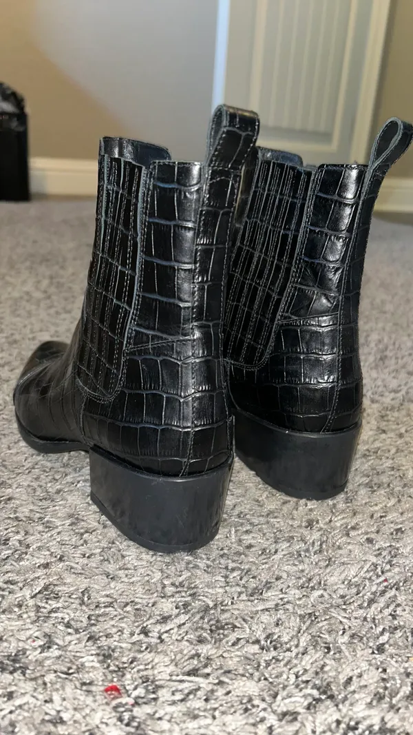 Vagabond Black Leather Platform Bootie - Image 6