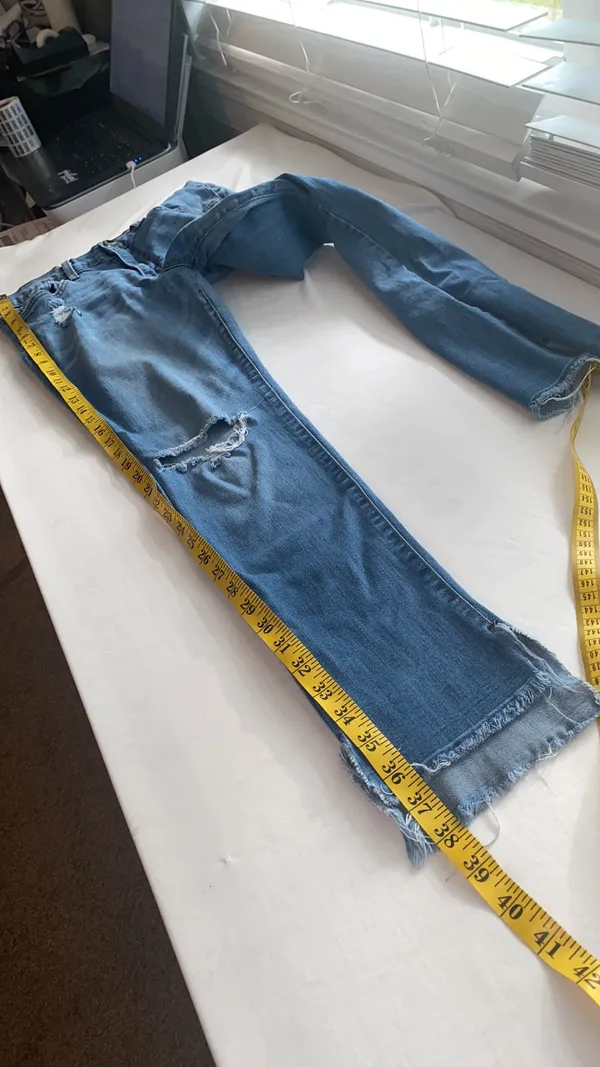 jeans mid rise ankle skinny distressed button/zip 5 pocket Size 29 - Image 3