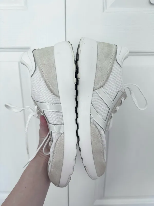 Women's Le Tigre Le TIGRE Baxter Sneaker sz 8 - good condition - Image 4