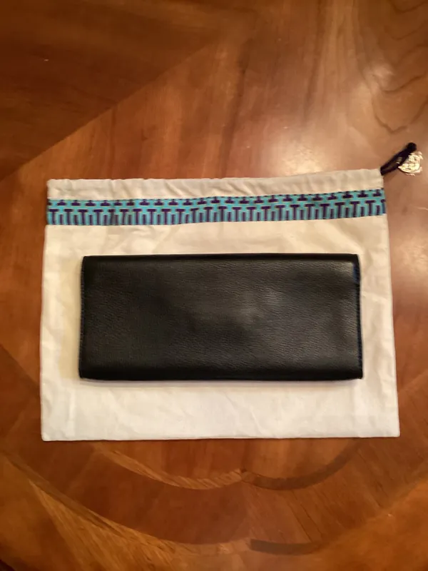 Tory Burch Black Pebbled Leather Clutch - Image 4