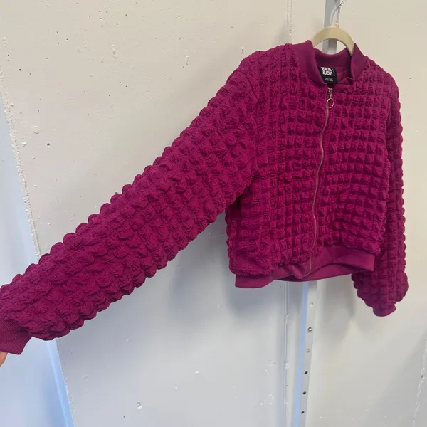Jolie & Joy Popcorn Texture Cropped Bomber Jacket Magenta Pink Zip Up Medium - Image 3