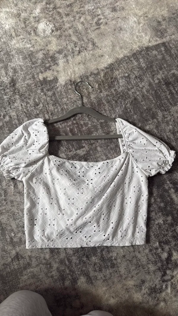 Garage White Eyelet Puff Sleeve Top - Image 2