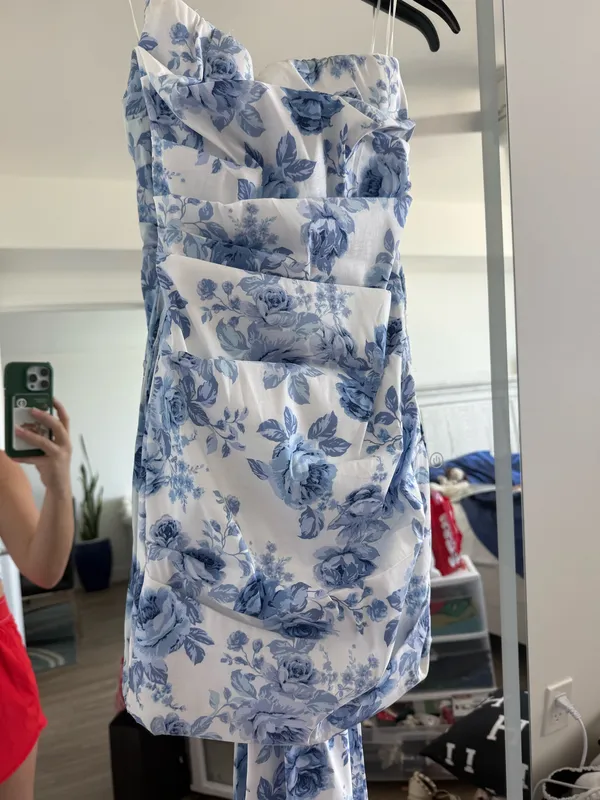 Blue and white mini dress with bow train - Image 2