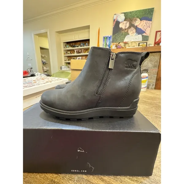 SOREL Evie II Zip Waterproof Bootie Black Size 7 - Image 2