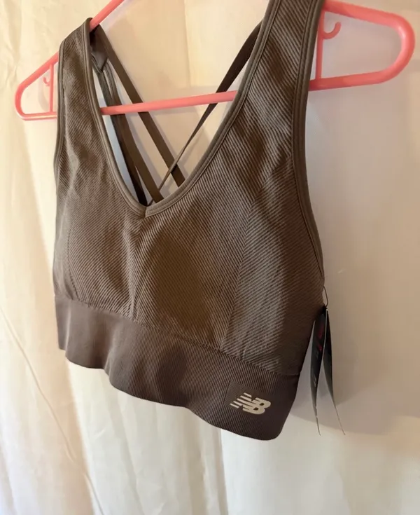 New Balance Strappy Seamless Sports Bra - Gray - Image 5