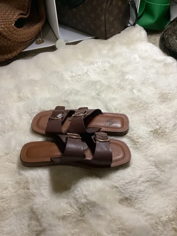 Bamboo Double Buckle Sandals 7.5 - Image 3