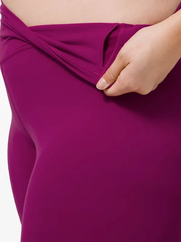 Lululemon Align Pant II 25"
Deep Fuschia - Image 9