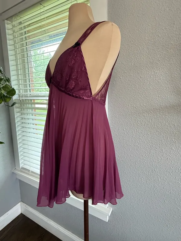 Cinema Etoile Seductivewear Pleated Lace Babydoll Size Medium - Image 4