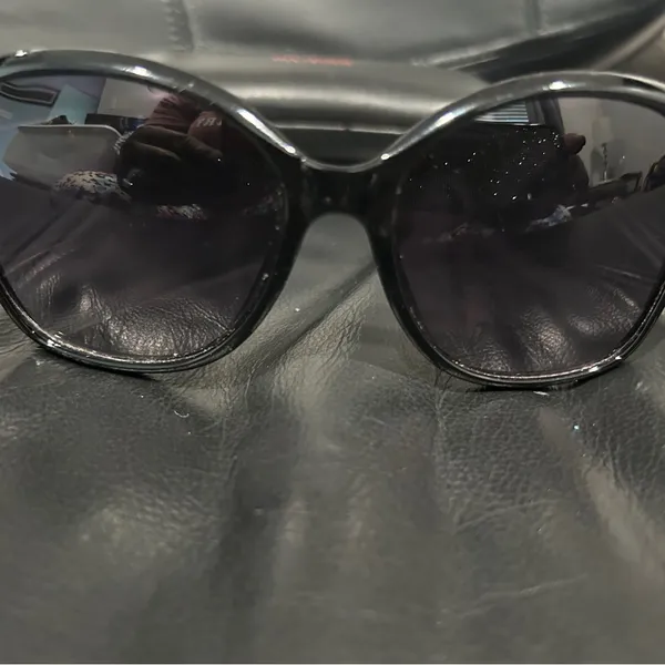 Guess Black and Gold Accent Accessory - Image 2