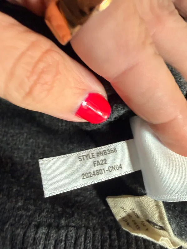 Madewell V-Neck Cardigan Button Front - Image 5