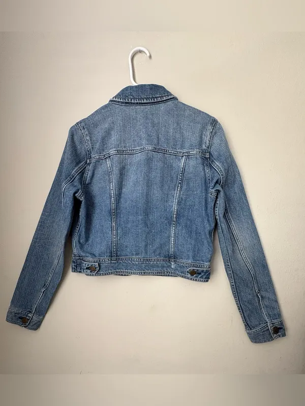 American Eagle Light Wash Denim Jacket Medium Jean Trucker Jacket - Image 2