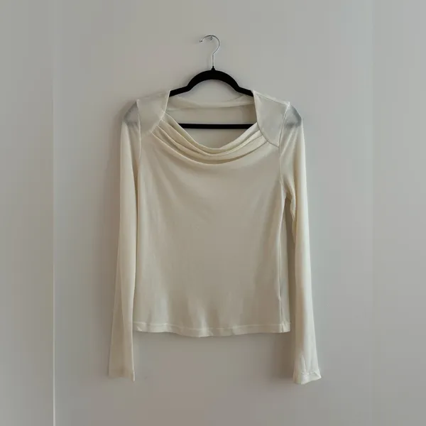 Minimalist Sheep Wool Blend Draped Cowl Neck Long Sleeve Top Soft White - Image 3
