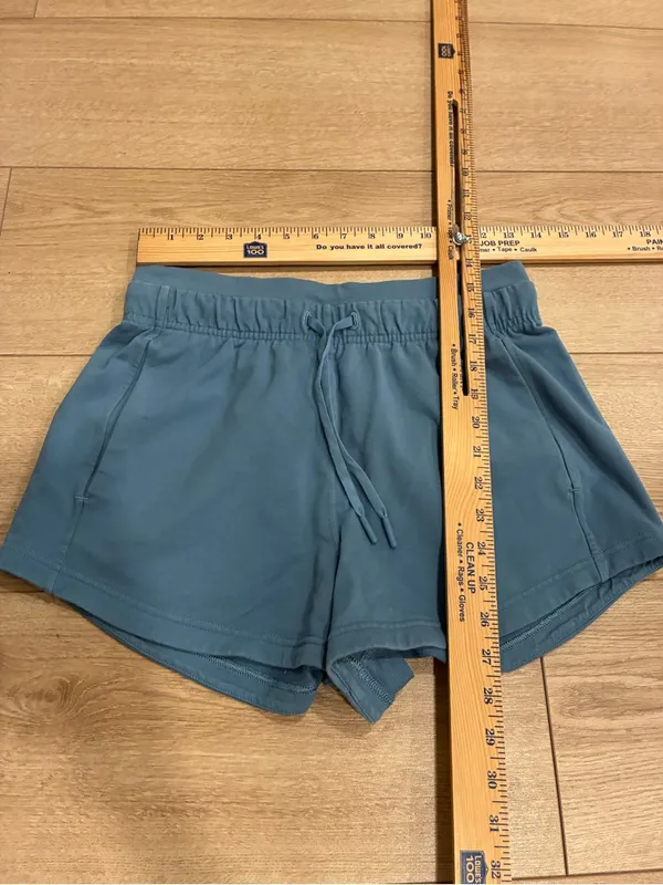Lululemon Women’s Inner Glow High Rise Short 3” Utility Blue Size 6 - Image 3