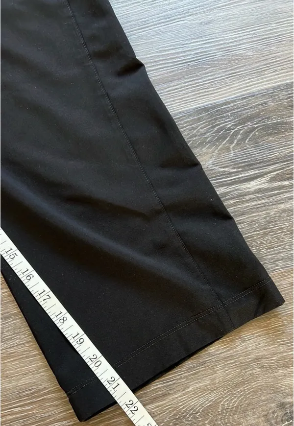 Patagonia Black Capri Pants - Image 6
