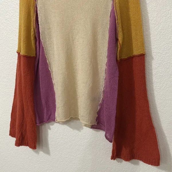 PROMESA Colorblock Sweater with Bell Sleeves - Image 4