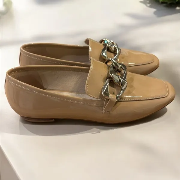 Carvela KURT GEIGER REBEL LOAFER BLUSH PATENT CHAIN size 36.5 US 6.5 - Image 2