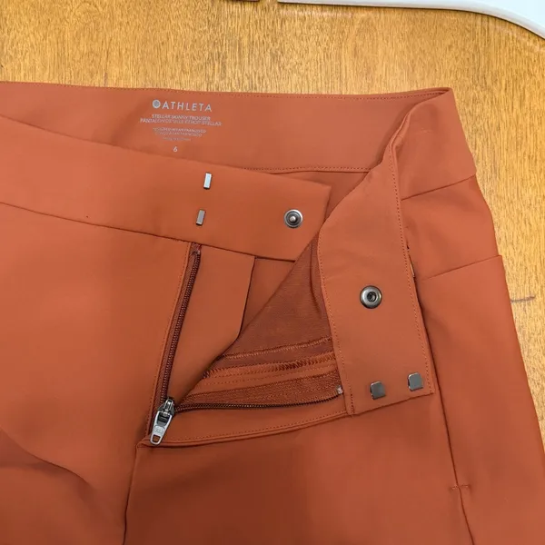Athleta Stellar Skinny Trouser Size 6 Ancient Mahogany Zip Pockets Luxe Fabric - Image 5