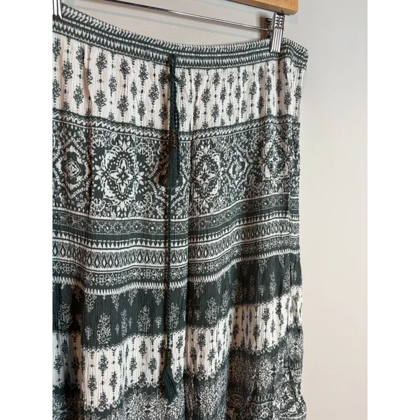 Teal and cream boho patterned tiered maxi skirt Size M - Image 3