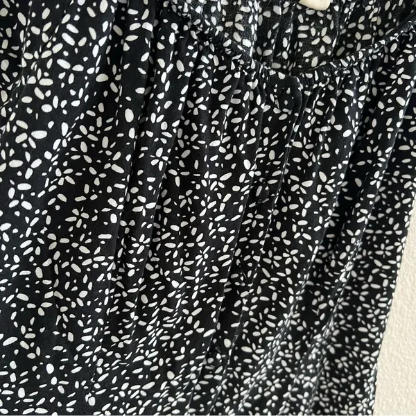 Roxy Black and White Boho Feminine Casual Dress Sweetheart Neckline Small - Image 3