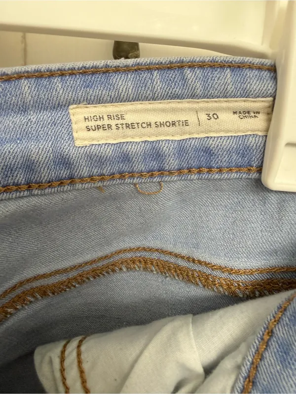 Pacsun high rise super stretch shortie shorts size 30 - Image 4