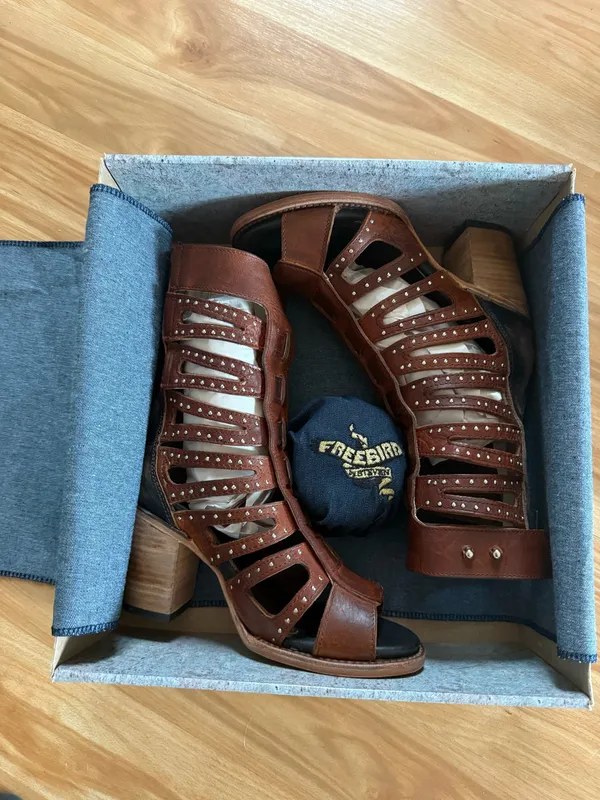 Awesome New FREEBIRD by Steven Lotus Stud Gladiator Heels - Cognac - Sz 8 - Image 11