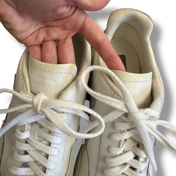 VEJA V-10 White Leather‎ Gray Suede Sneakers Women’s 10 Sustainable Low Top - Image 4