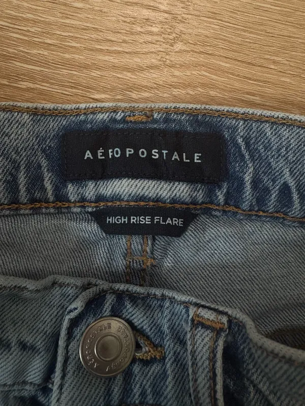 Aeropostale Jeans Distressed - Image 3