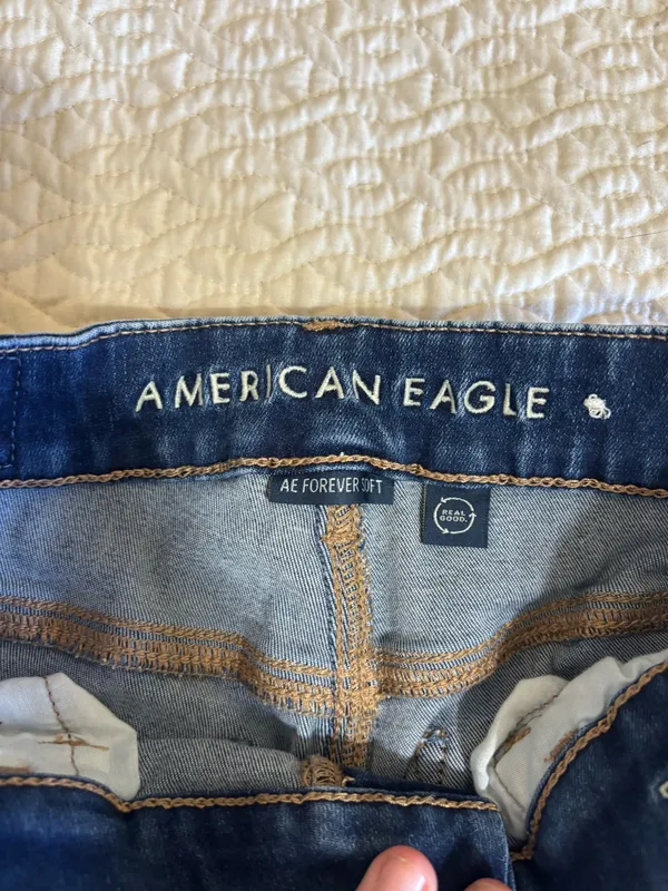 American Eagle Jeans - Image 3