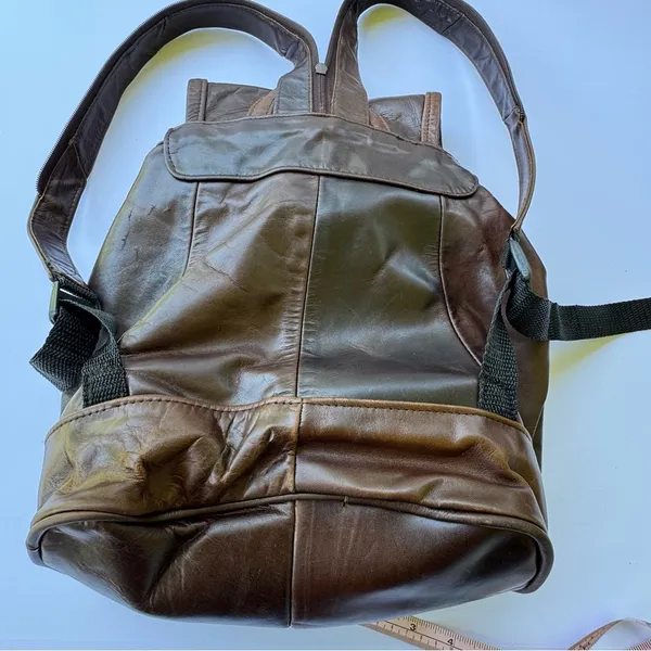 Vintage 90’s Genuine Leather Drawstring Backpack Brown - Image 12