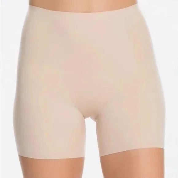 NWT "Hey Girl" brand seamless shaping shorts. Beige L - Image 2