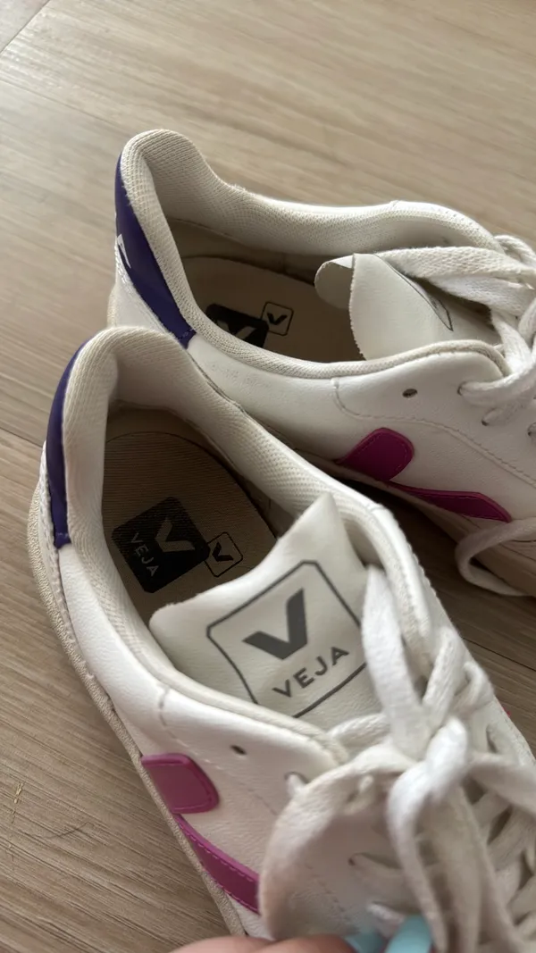 VEJA Sneakers - Image 7