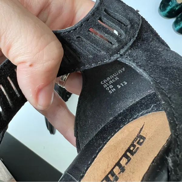 Earth Caraway black wedge shoes size 9 B - Image 5