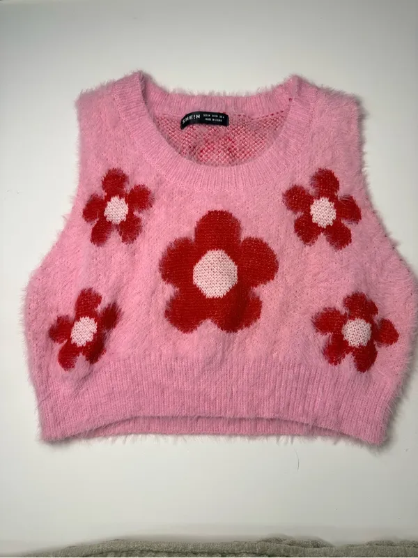 SHEIN Pink Fuzzy Floral Crop Top with Red Flowers - Image 2