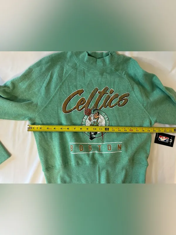 NBA Boston Celtics Green Mock-Neck Sweatshirt for Women - Image 5