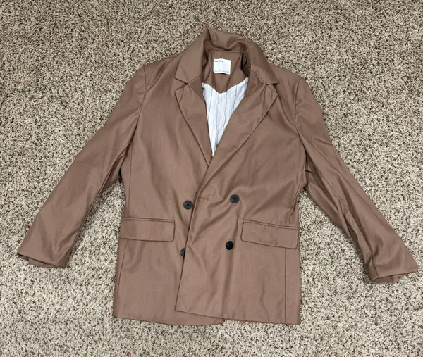 Bershka Tan blazer - Image 2
