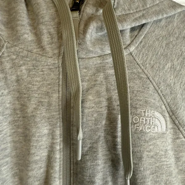 Women grey the North Face full zip hoodie - Image 4