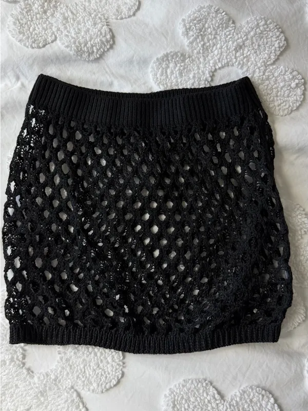 White Crochet Knit Mini Skirt - Image 2
