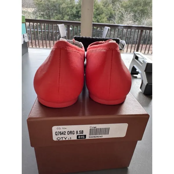NEW COACH SIZE 9.5 Lara Silk Nappa Ballet Flats Orange Leather Bow Logo Shoes‎ - Image 5