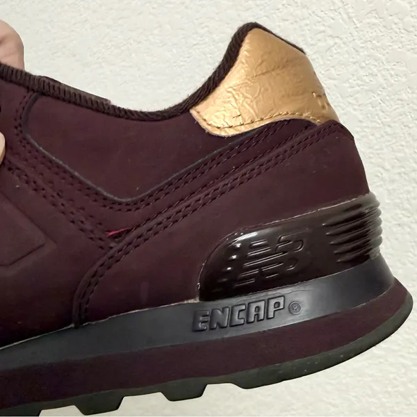 NEW BALANCE 574 Molten Maroon Burgundy Creased Gold Heel Sneakers Size 7 - Image 12