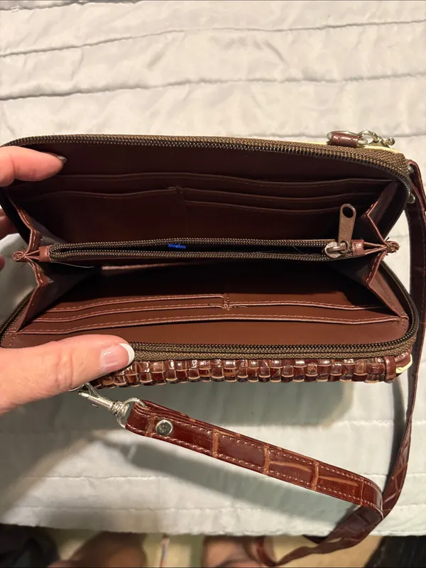 Two-Tone Brown and Cream Heart Accent Crossbody Bag by - Image 3