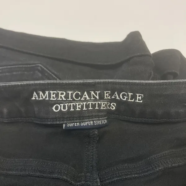 American Eagle Super Hi-Rise Shortie Women 2 Black‎ Super Super Stretch Denim - Image 5