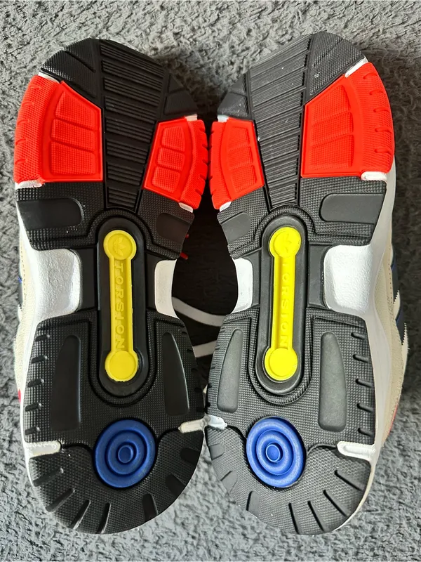 Adidas Retropy F90 Mystique HP8094 Off-White/Red/Blue Size 9 Men/10.5 Women - Image 11