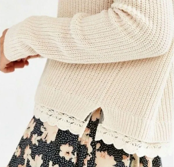 Kimchi Blue Cropped Crochet Trim Sweater - Image 2