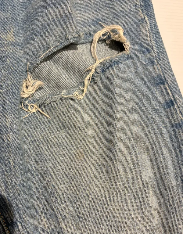BDG Jeans High-Rise Distressed Flare  - Image 4