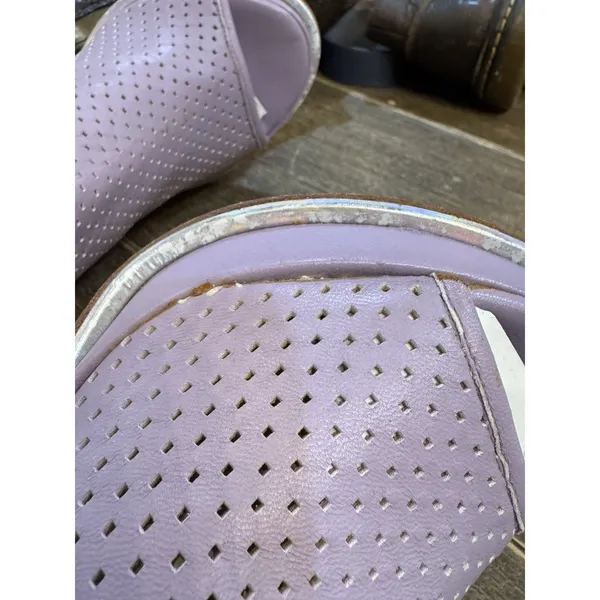 Vero Cuoio Lavender Perforated Peep Toe Heeled Bootie Size‎ 37 US 6.5 - Image 12