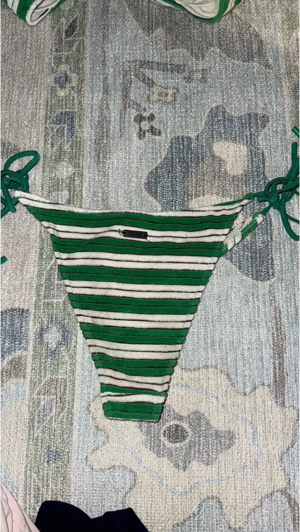Triangl Bikini - Image 5