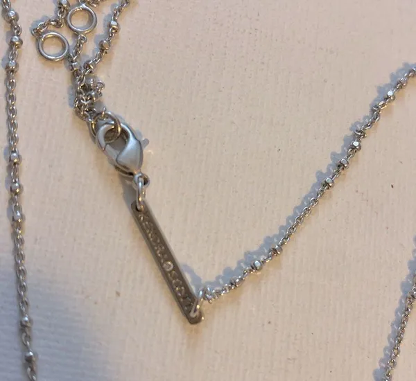 Kendra Scott flower pendant silver necklace - Image 5