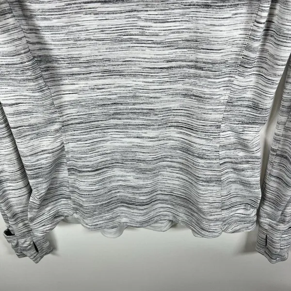 Lululemon Runderful Long Sleeve Space Dye‎ Camo White Silver Spoon 10 Athletic - Image 5