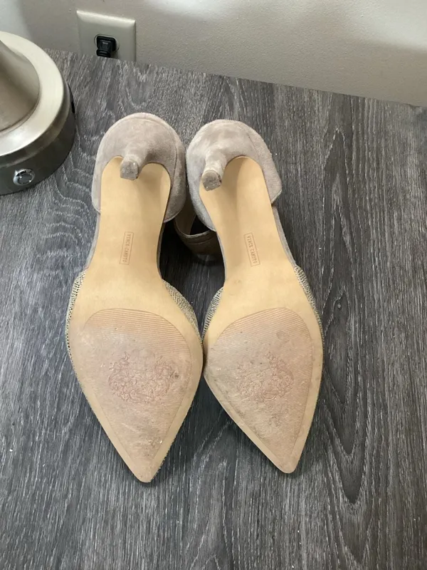 Vince Camuto Gigia Pointed Toe Ankle Strap Pumps Size 8M - Image 6