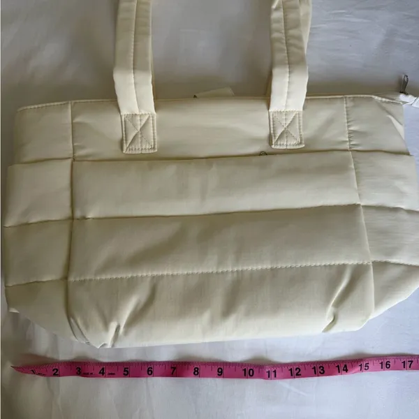 Chic Cream Quilted Shoulder Bag - Image 2